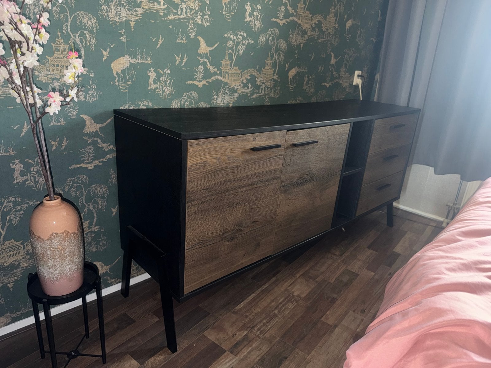 Leenbakker dressoir Tycho eikenkleur/zwart, 150 tot 200 cm, Ophalen of Verzenden, Zo goed als nieuw, Met lade(s)