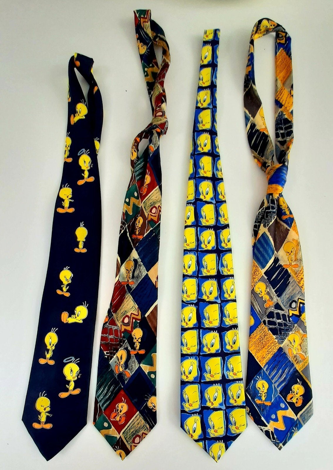 4 Tweety Bird stropdassen - Looney Tunes, Ophalen, Blauw, Zo goed als nieuw, Met patroon