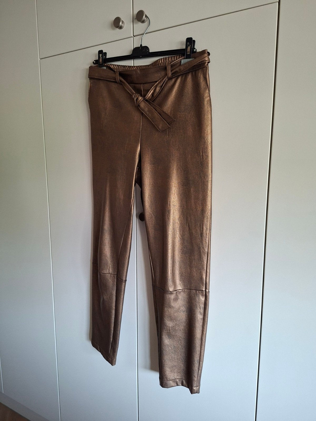Supergave broek Anna van Toor in brons mt 42, Ophalen of Verzenden, Zo goed als nieuw, Maat 42/44 (L), Lang