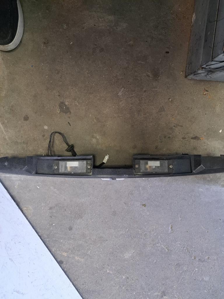 Mitsubishi achter kentekenlicht klep, Ophalen of Verzenden, Achter, Mitsubishi, Deur