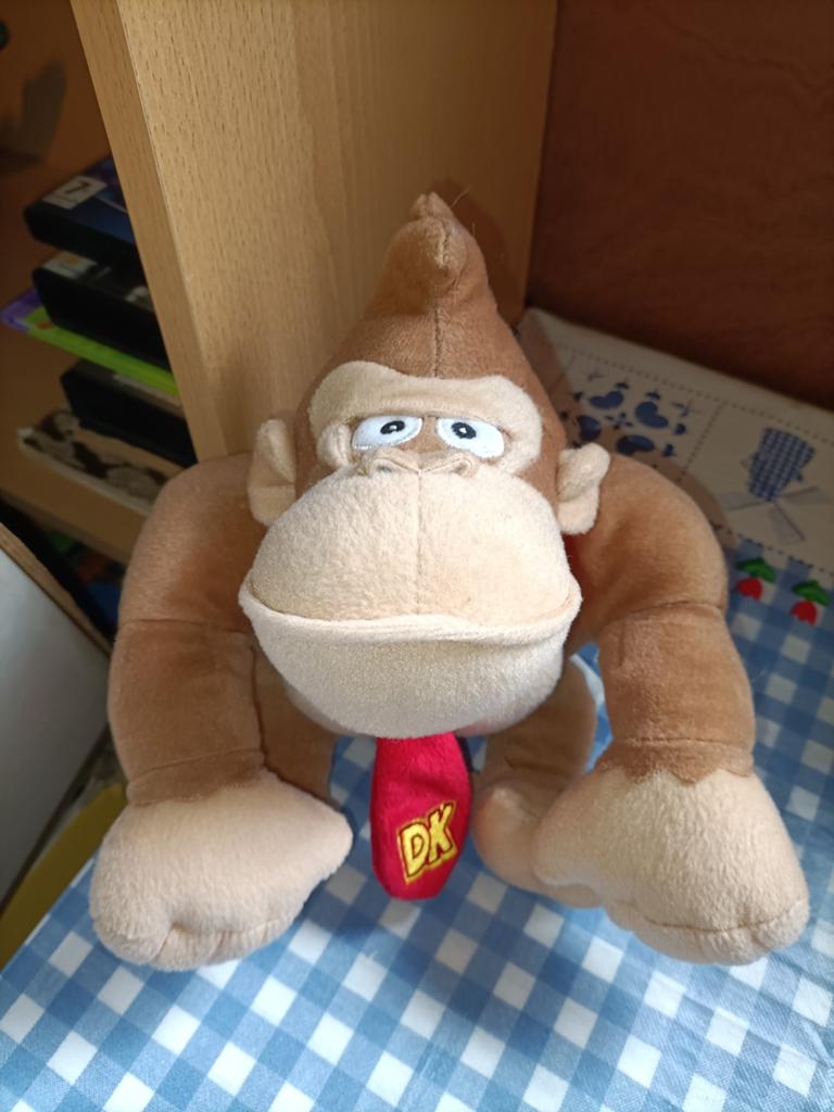 Donkey Kong knuffel 25 cm groot, Kinderen en Baby's, Ophalen of Verzenden, Zo goed als nieuw, Overige typen