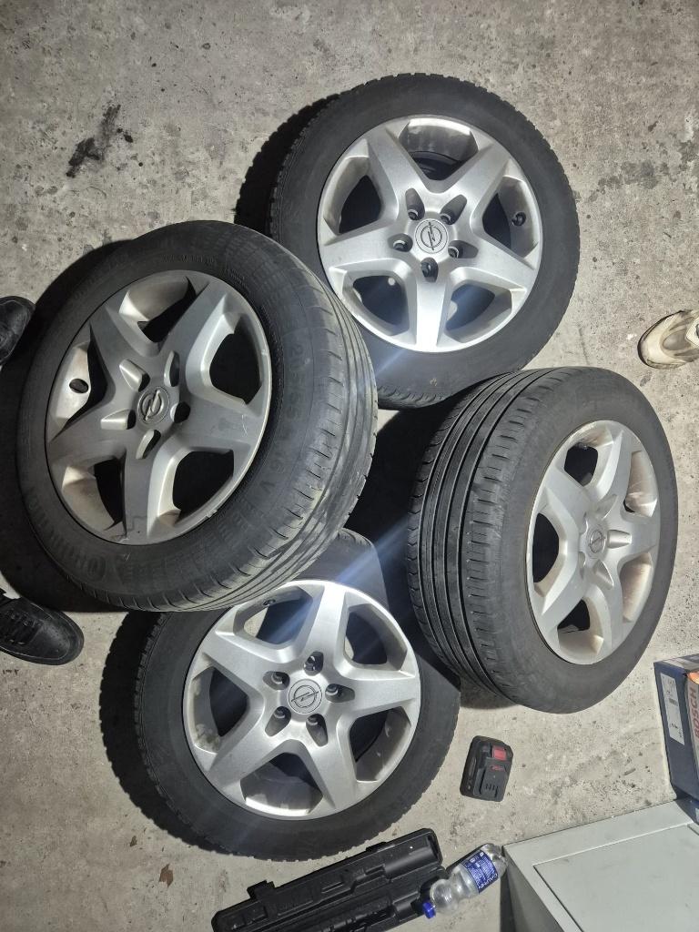 opel astra h velgen met banden, Ophalen, Gebruikt
