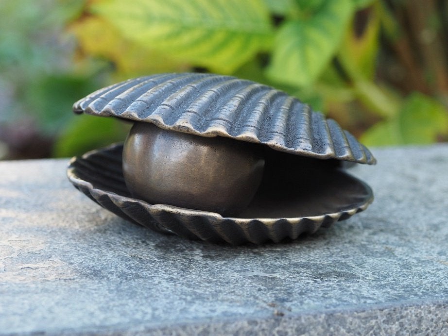 URN /SCHELP MET PAREL / ASURN / GRAFDECORATIE / BRONS, Nieuw, Info@huisentuindecoratiemarie.nl, Huis en tuin decoratie marie, Peize