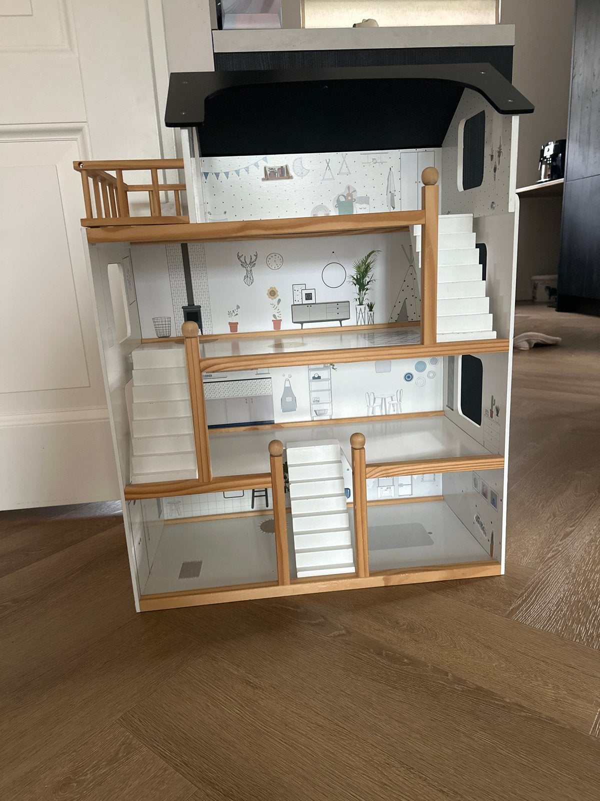 Groot Houten Poppenhuis met Meubelsets, Ophalen of Verzenden, Zo goed als nieuw, Poppenhuis