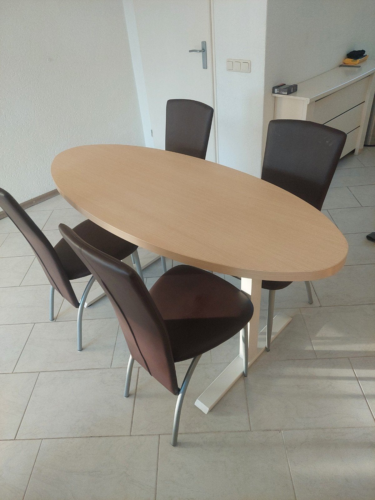 Eettafel 16065 ovaal + 4 stoelen (eethoek), Huis en Inrichting, Tafels | Eettafels, Ophalen, Ovaal, 150 tot 200 cm, 50 tot 100 cm