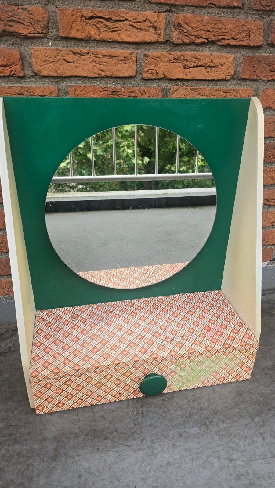 Vintage wandkastje met spiegel en lade, Ophalen of Verzenden