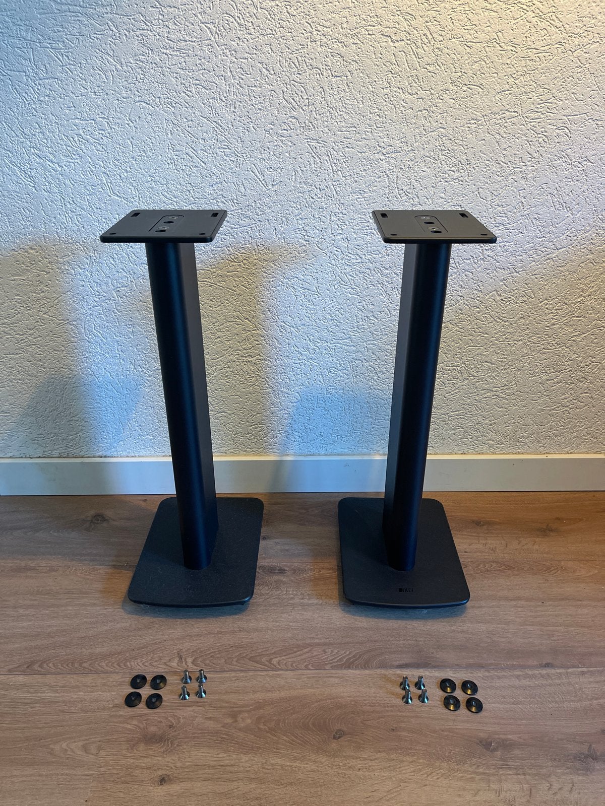KEF S2 Floor Stands voor KEF LS50, R300, R3, Q300, Q350, Audio, Tv en Foto, Ophalen, Inclusief standaarden, Overige typen, Zo goed als nieuw