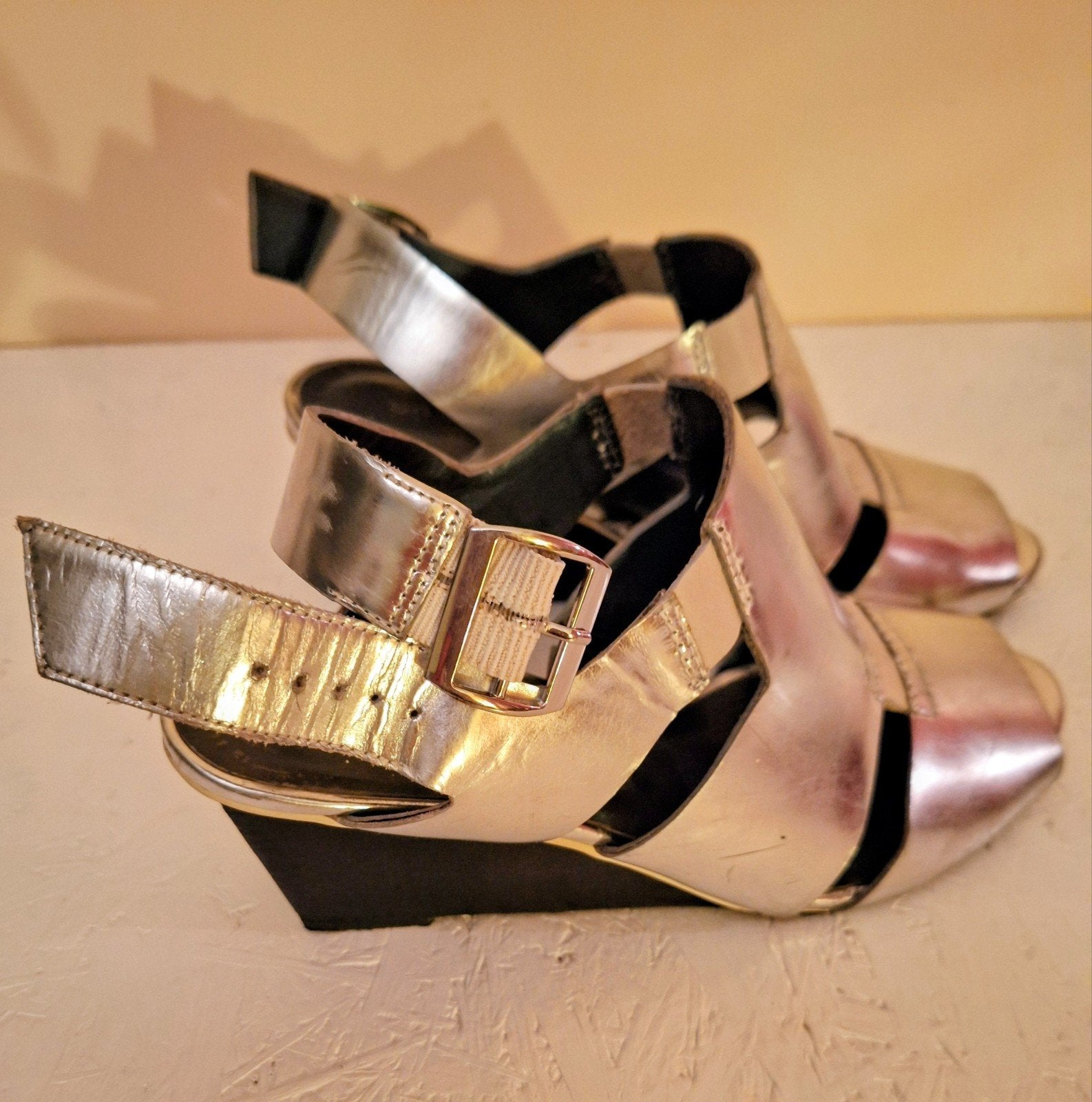Zilveren United Nude schoentjes met sleehak - Maat 38, United Nude, Overige kleuren, Zo goed als nieuw, Sandalen of Muiltjes