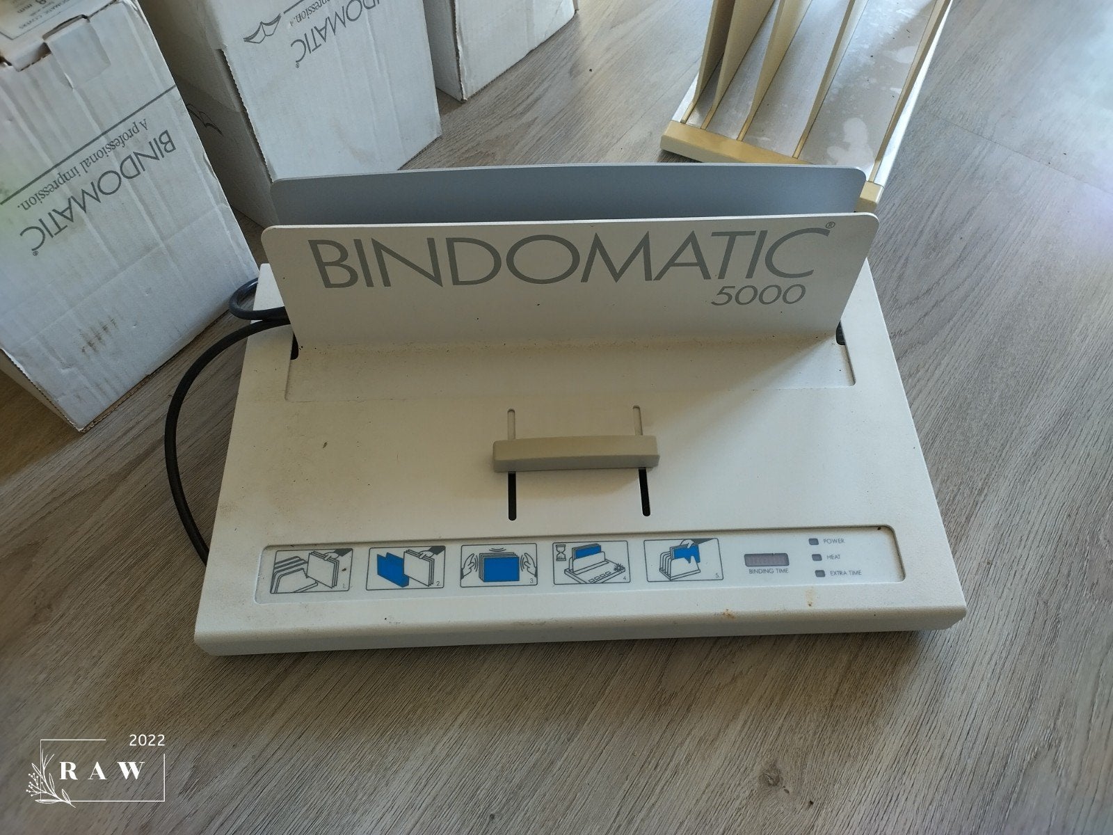 Bindomatic 5000 bindmachine met diverse covers, Diversen, Ophalen of Verzenden, Gebruikt