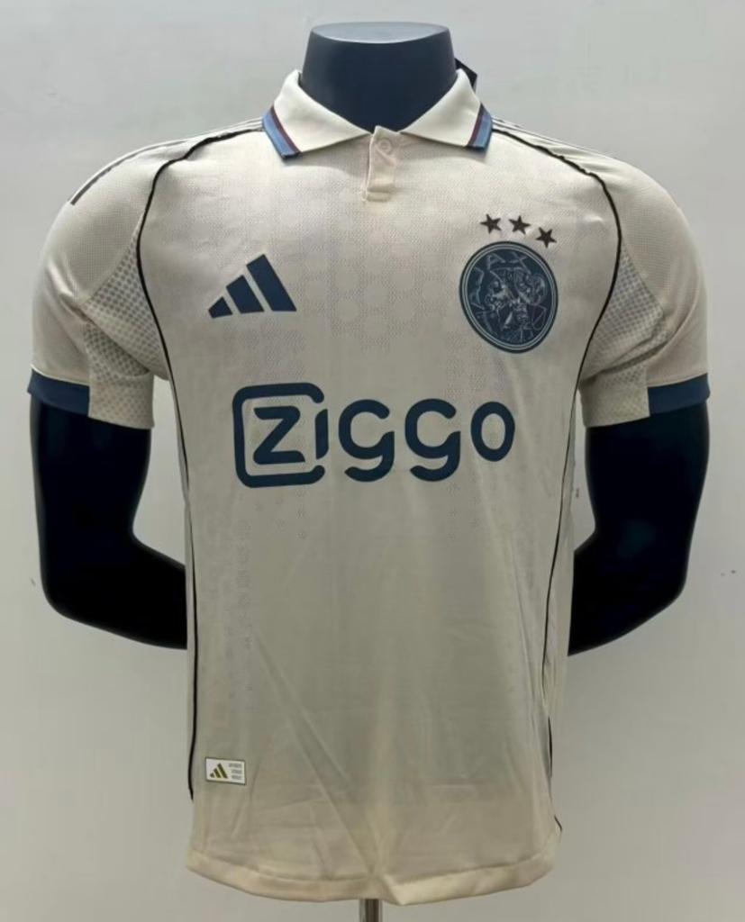 VoetbalShirts, Verzamelen, Sportartikelen en Voetbal, Zo goed als nieuw, Shirt, Buitenlandse clubs, Ophalen of Verzenden