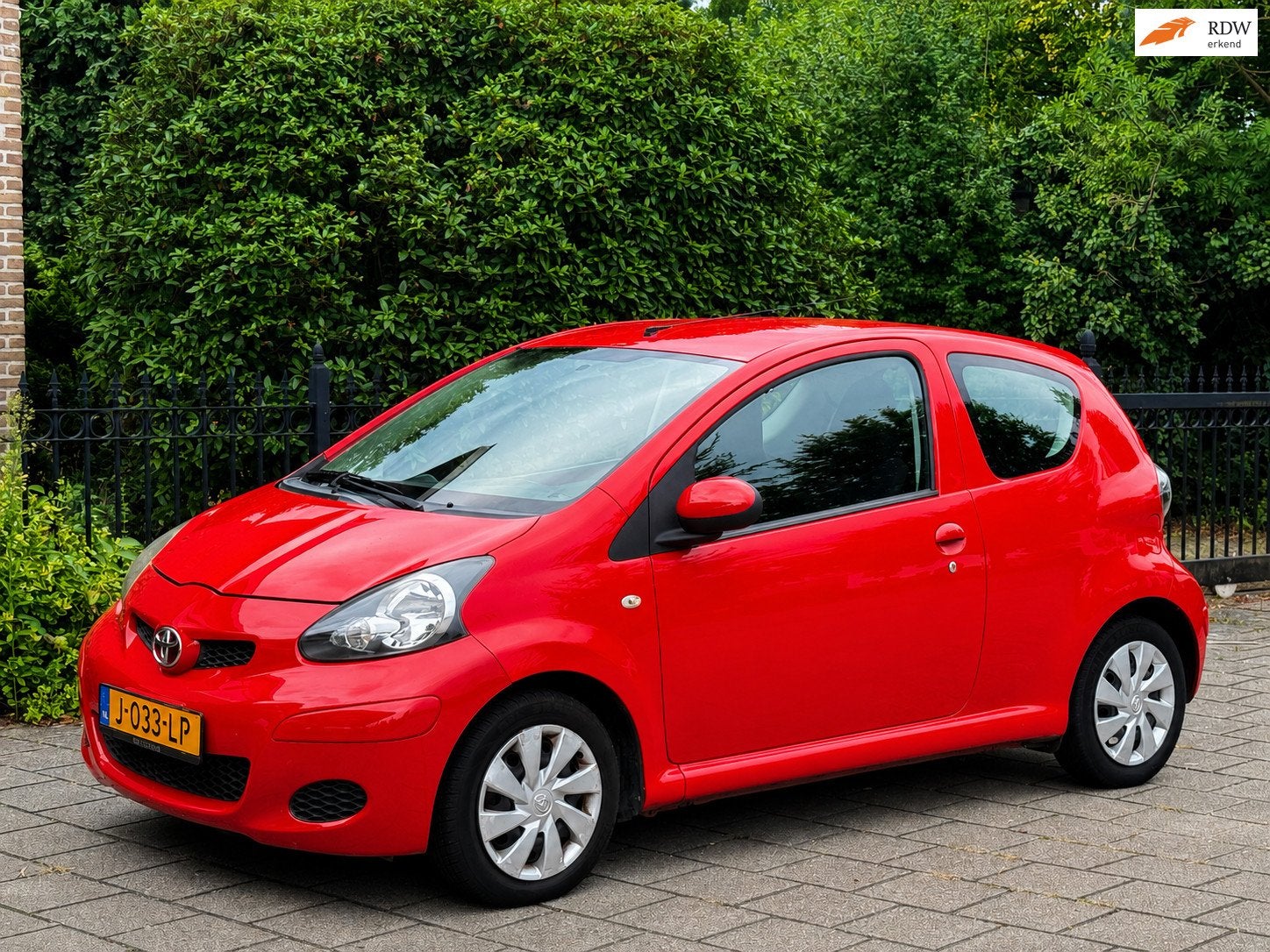 Toyota Aygo 1.0-12V Access 3drs / AIRCO / Nwe APK, Voorwielaandrijving, Gebruikt, 68 pk, Bedrijf