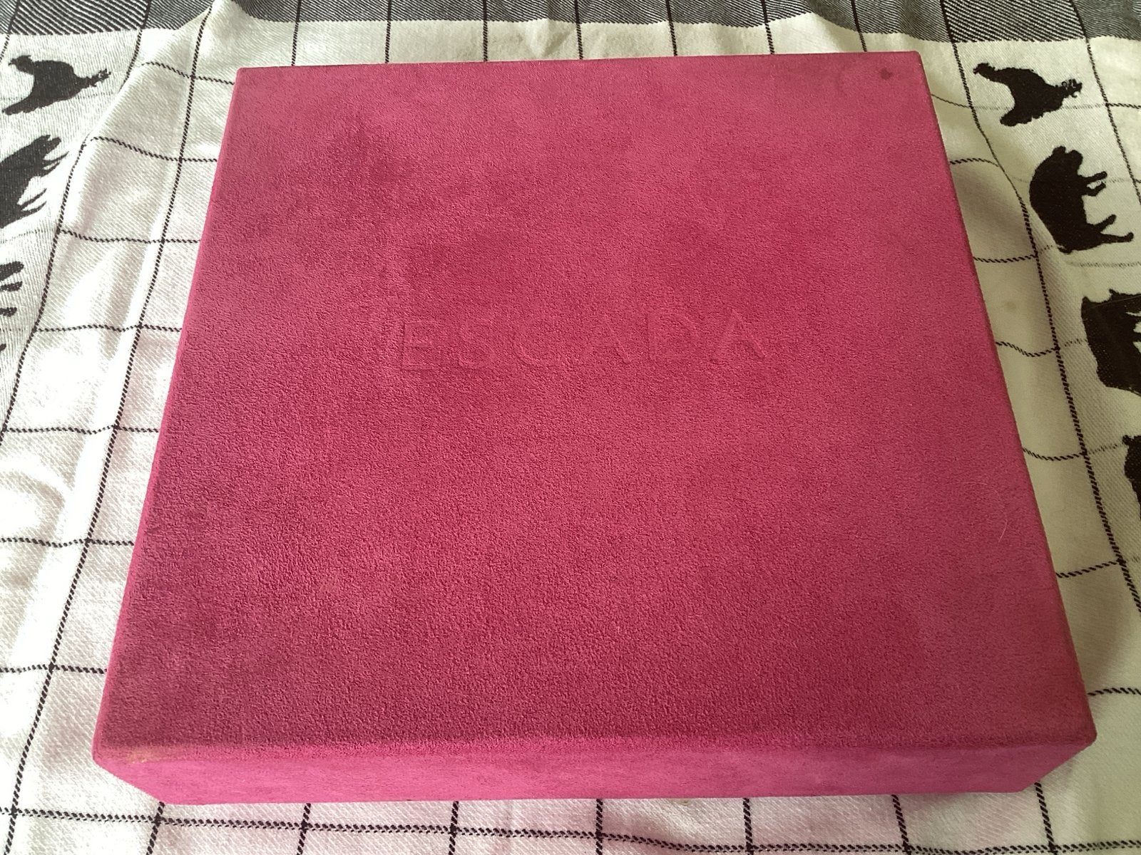 Escada opbergdoos roze, Huis en Inrichting, Ophalen of Verzenden, Gebruikt