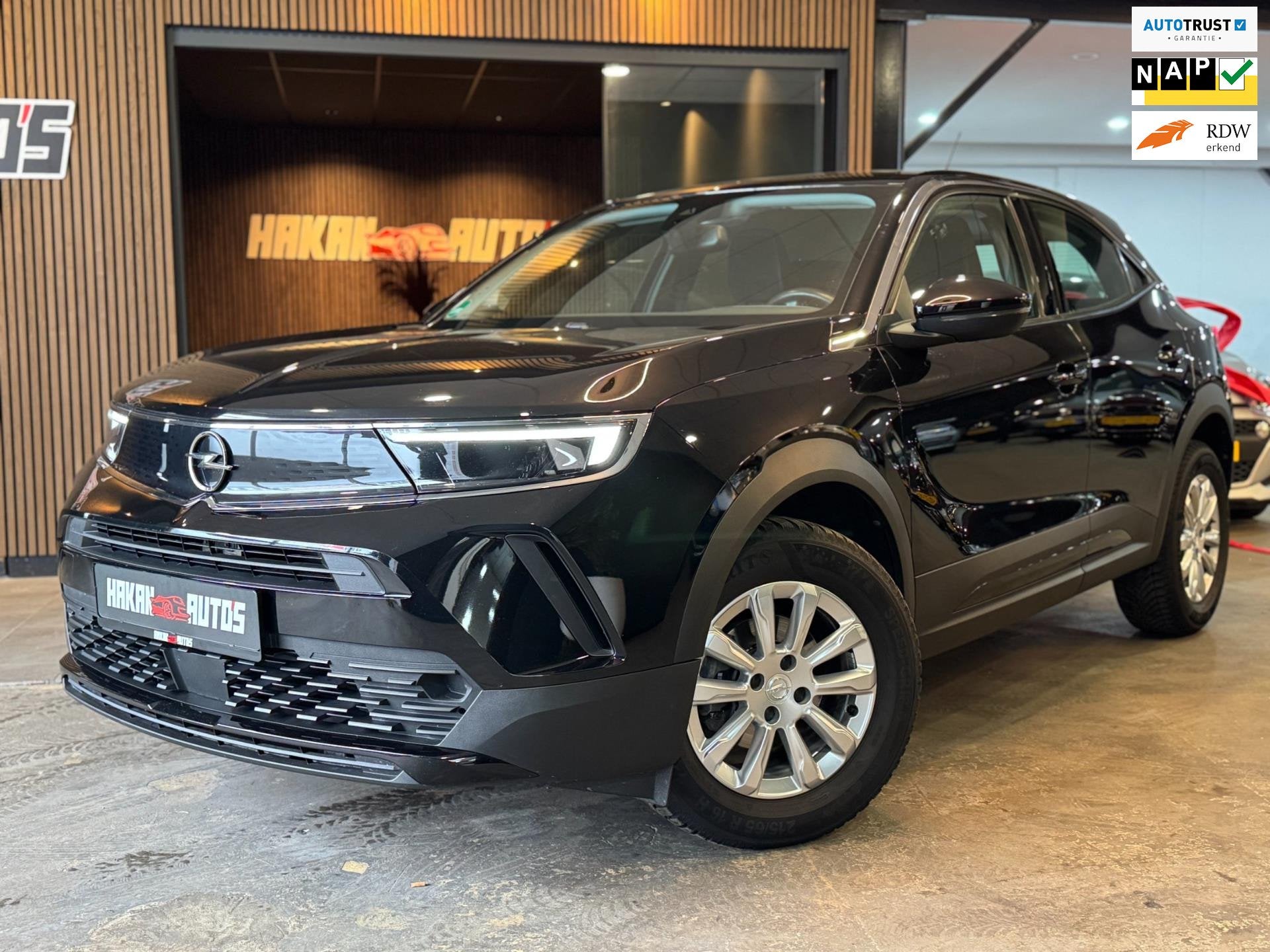 Opel Mokka 1.2 Turbo | Led | Camera | Stoel/stuurverw |, Auto's, Opel, Voorwielaandrijving, Gebruikt, Met garantie (alle), Zwart