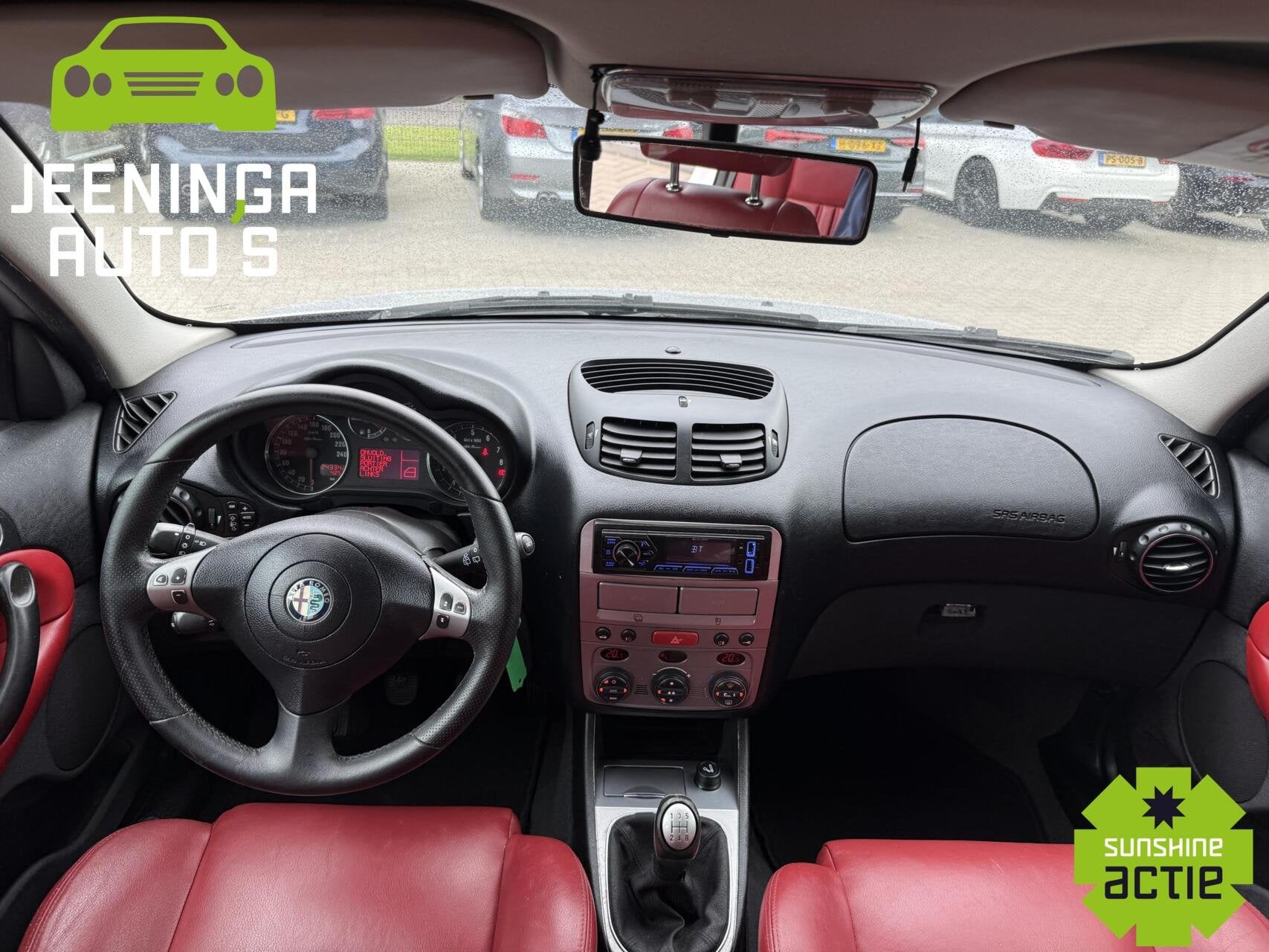 Alfa Romeo 147 2.0 T.Spark Distinctive, Voorwielaandrijving, Stof, Gebruikt, Zwart