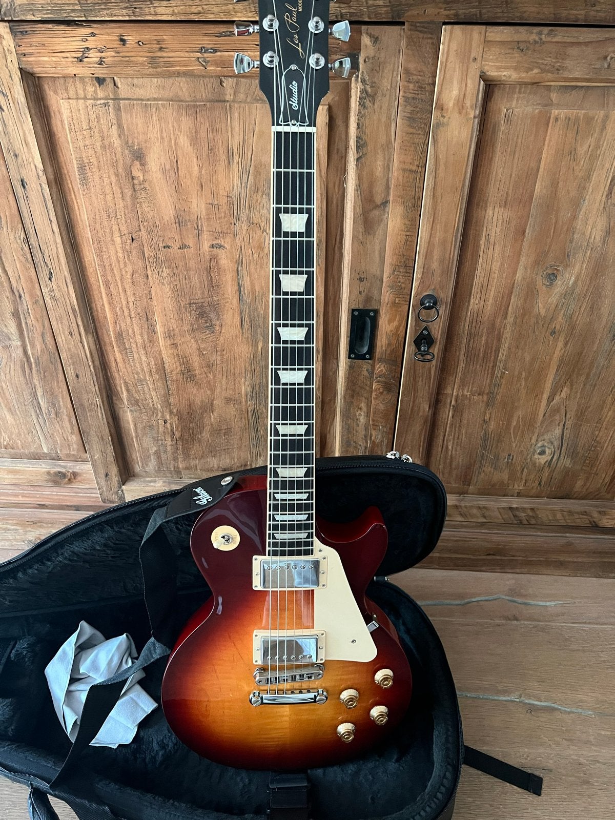 Gibson Les Paul Studio Bourbon Burst- Zo goed als nieuw, Muziek en Instrumenten, Ophalen, Zo goed als nieuw, Solid body, Gibson