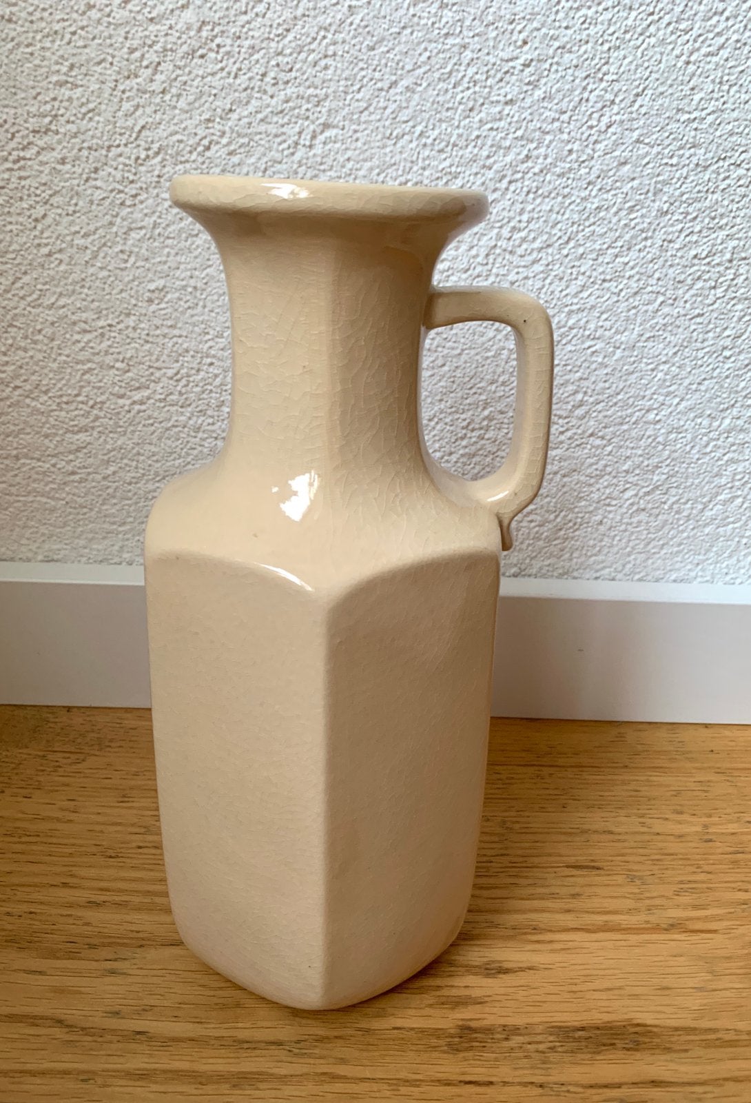 Vintage Scheurich West-Germany vaas model 497-28, 28 cm, Beige, Met handvat, Ophalen of Verzenden
