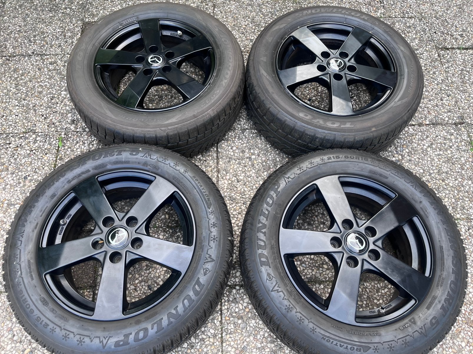 16 inch Mazda CX-3 lichtmetalen velgen + winterbanden 7mm, Ophalen, Banden en Velgen, 17 inch, Winterbanden