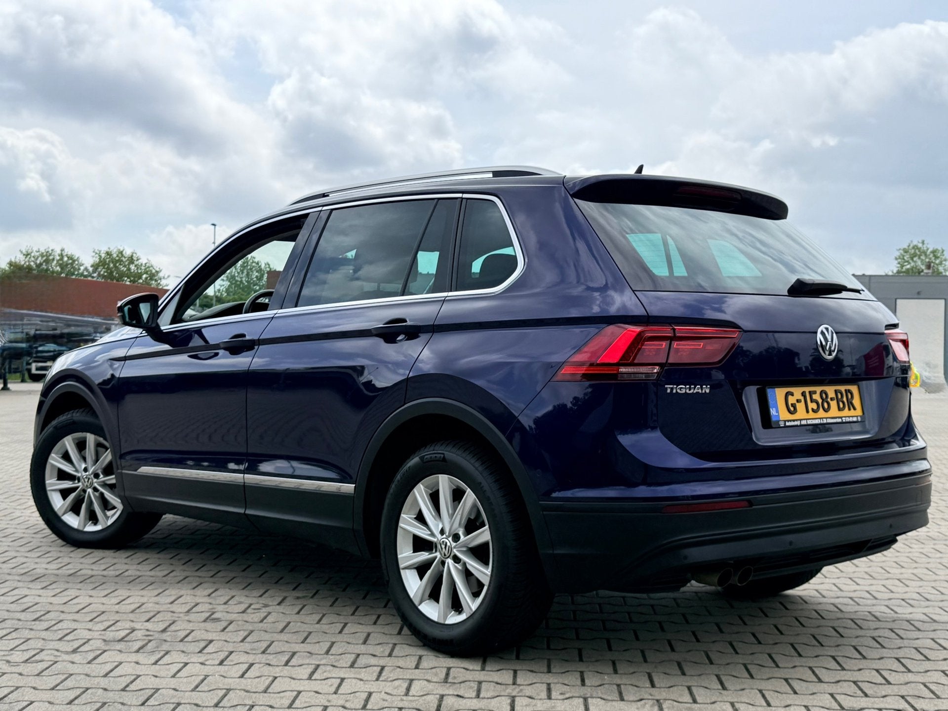 Volkswagen Tiguan 1.5 TSI ACT Comfortline Business Automaat, Stof, 4 cilinders, 150 pk, Blauw