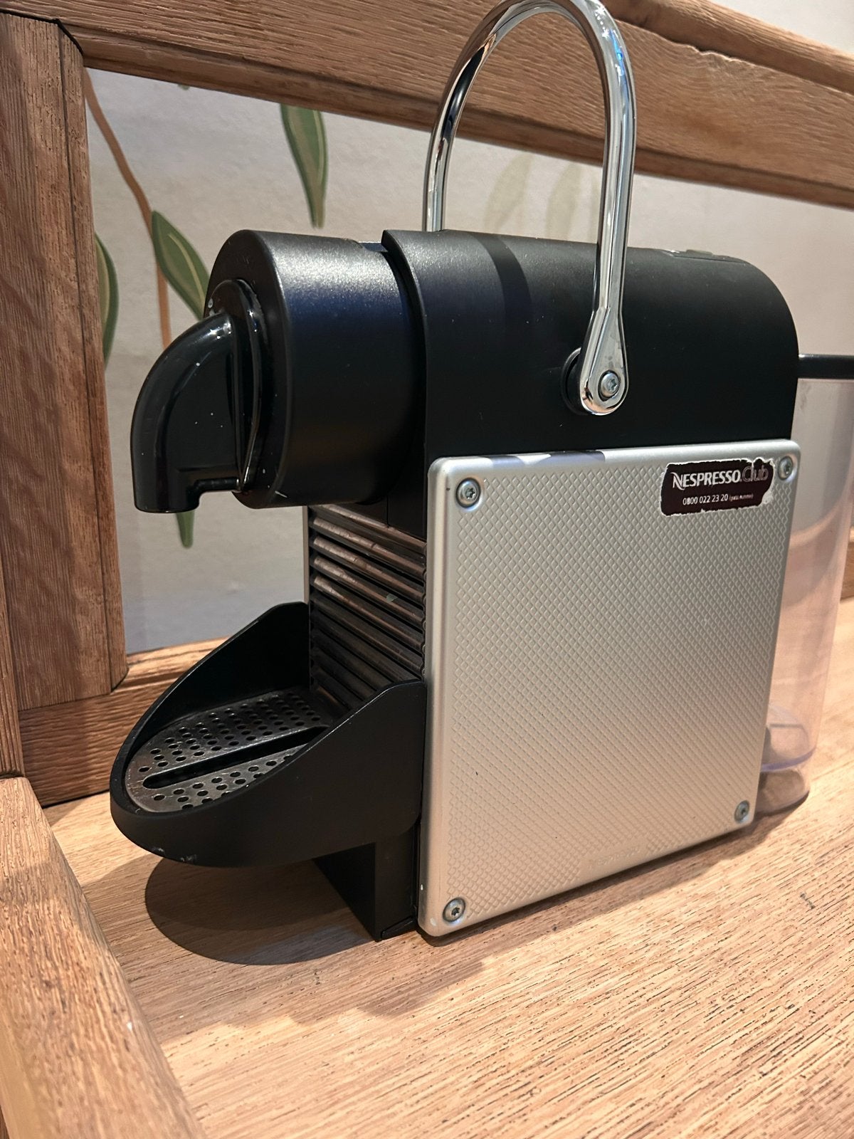 Nespresso Pixie koffiezetapparaat - Zwart/Zilver, Ophalen, Gebruikt, Espresso apparaat, 1 kopje