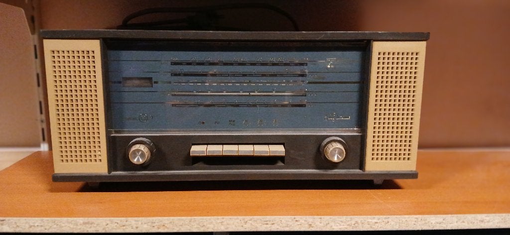 Buizenradio Philips, Ophalen