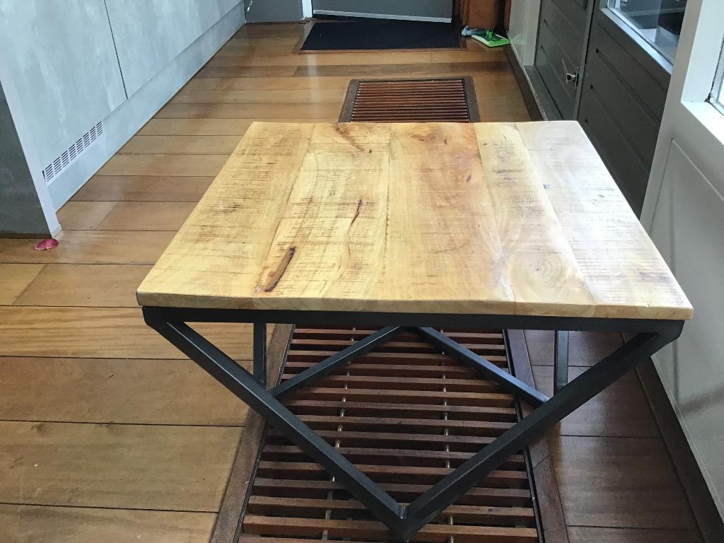 Vierkante industrieel tafel, Antiek en Kunst, Antiek | Meubels | Tafels, Ophalen of Verzenden