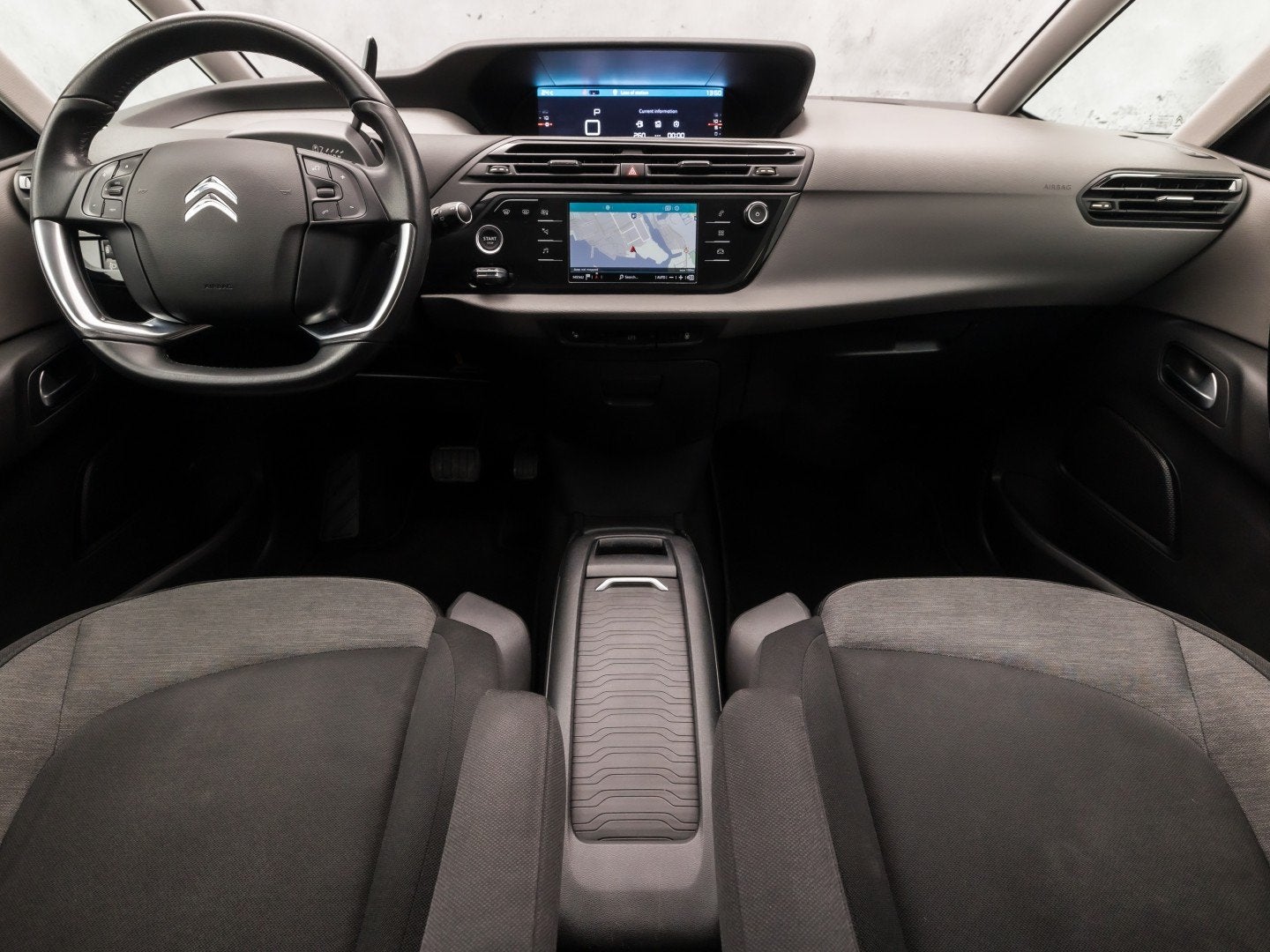Foto 6 van Citroën Grand C4 Picasso 1.2 PureTech Sport 7 Persoons Auto