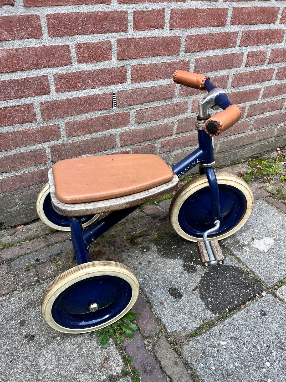 Banwood driewieler - Blauw met bruin zadel, Ophalen, Gebruikt