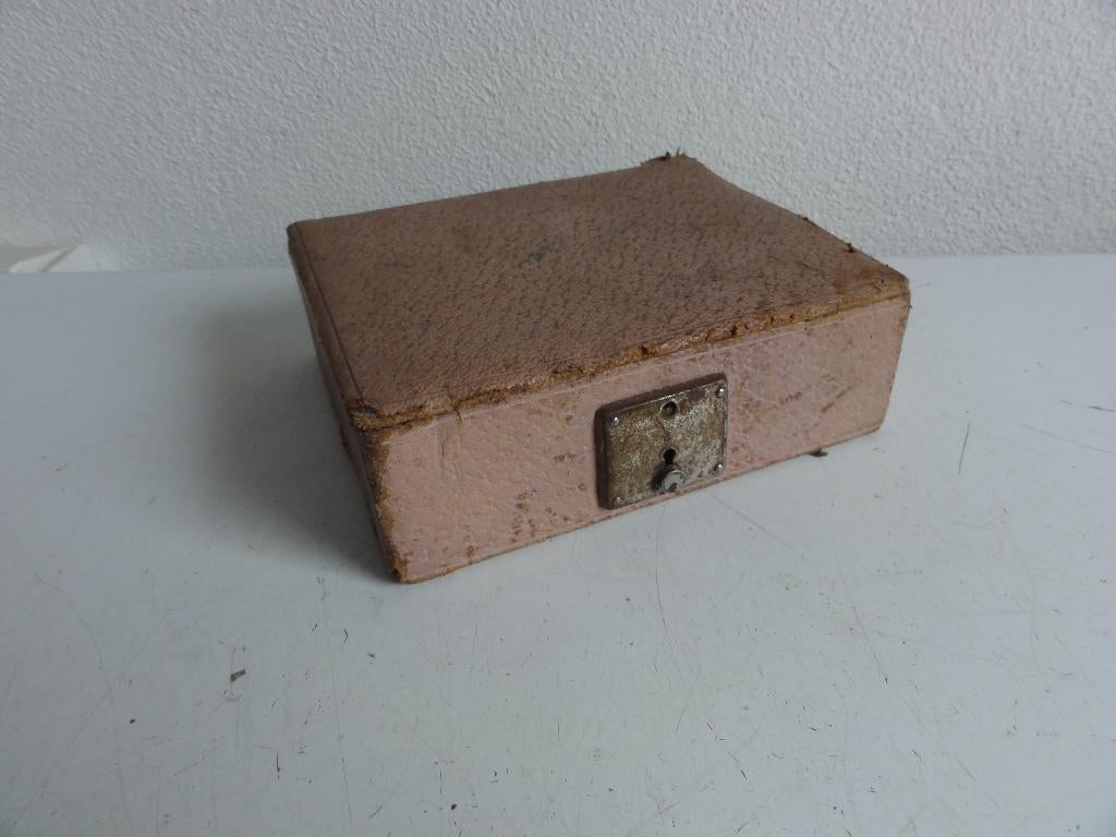 Doosje, antiek, oud roze karton met voering, Antiek en Kunst, Ophalen of Verzenden