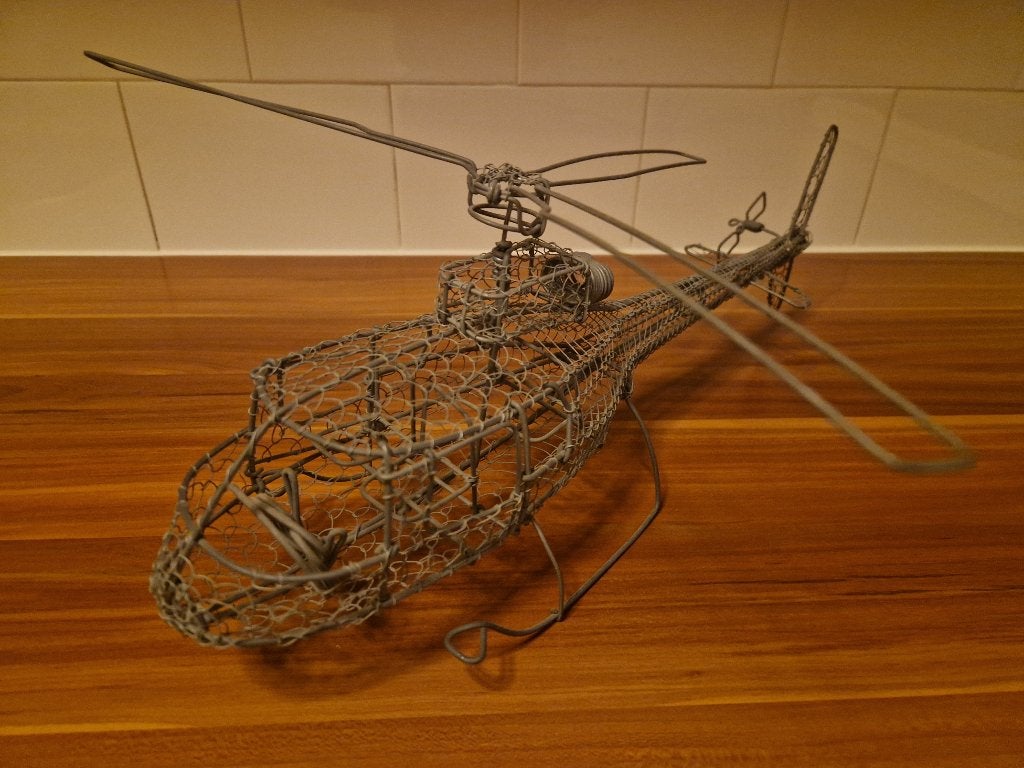 Te Koop; Designhelikopter gemaakt van staaldraad!!, Overige merken, 1:72 tot 1:144, Helikopter, Ophalen of Verzenden