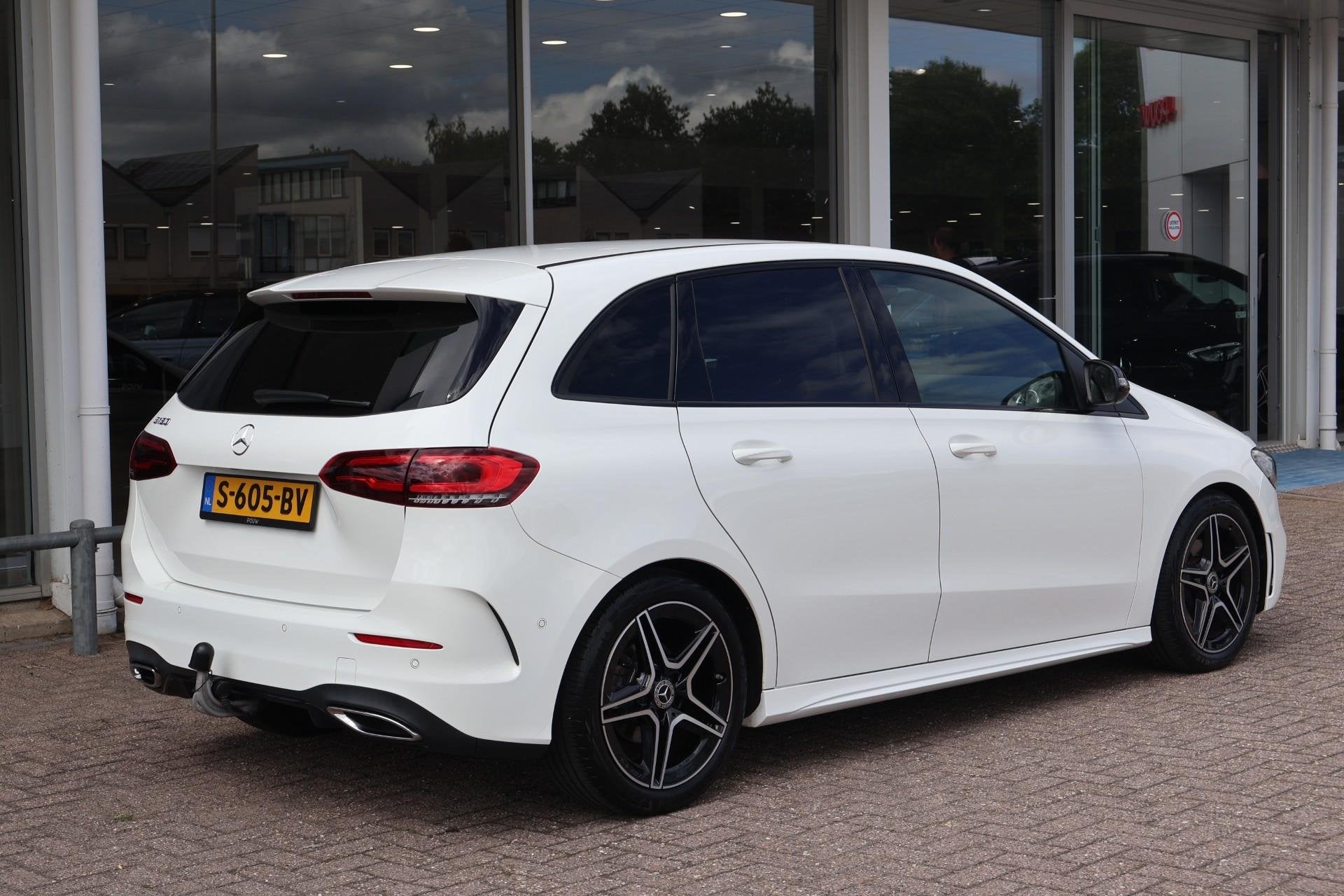 Mercedes-Benz B-klasse 180 136pk Business Solution AMG | Tre, 12 maanden, 136 pk, Gebruikt, 4 cilinders