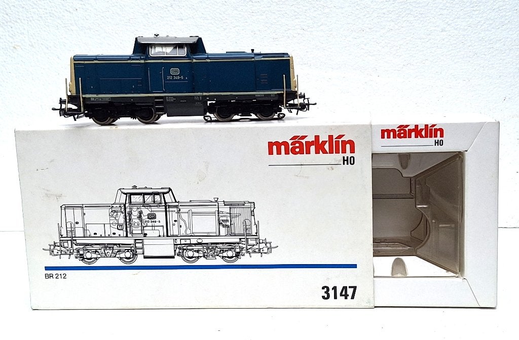 Märklin 3147 DB dieselloc BR 212 in OVP feitelijk nieuw, Wisselstroom, Locomotief, Nieuw, Ophalen of Verzenden