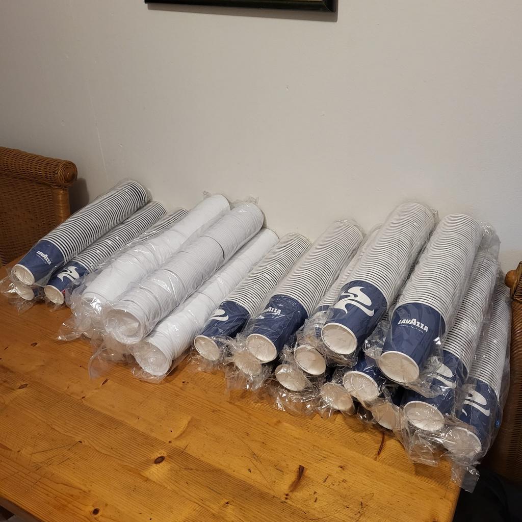 Lavazza Koffiebekers met Deksel - Nieuw en Ongebruikt, Ophalen of Verzenden, Zo goed als nieuw, Minder dan 5 m², Folie