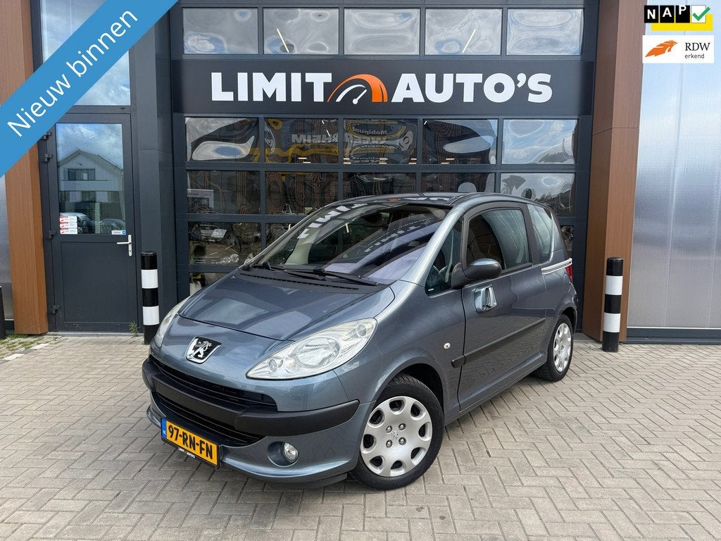 Peugeot 1007 1.4 Gentry/Airco/Elek.Ramen/Nap/Apk!, Auto's, Voorwielaandrijving, 4 cilinders, Elektrische ramen, 4 stoelen