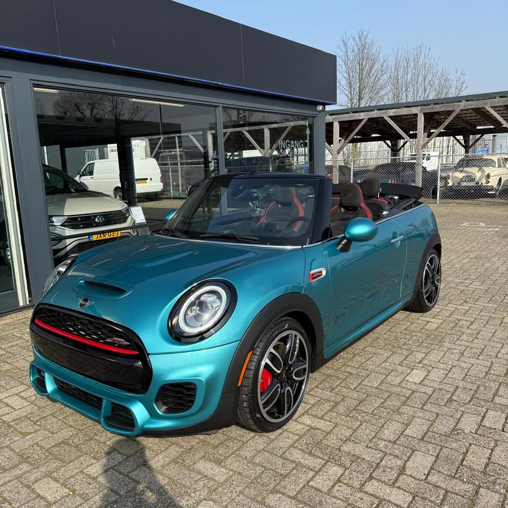 MINI Cabrio 2.0 John Cooper Works MINI COOPER JOHN COOPER WO, Auto's, Mini, Automaat, 1998 cc, Gebruikt, Zwart