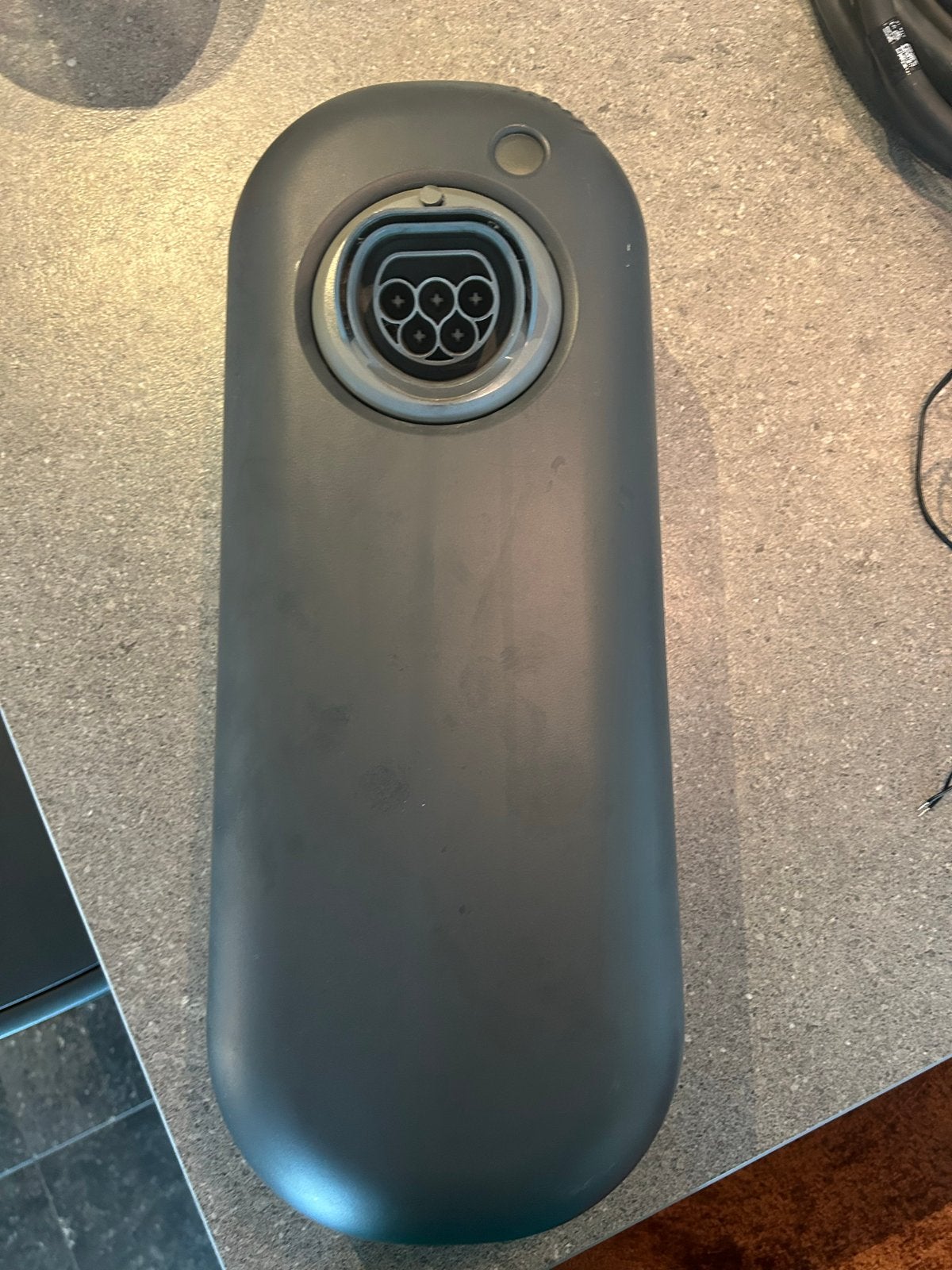 NewMotion Laadpaal met Laadkabel en Loadbalancer, Auto diversen, Ophalen, Zo goed als nieuw, Laadpaal en Laadkabel