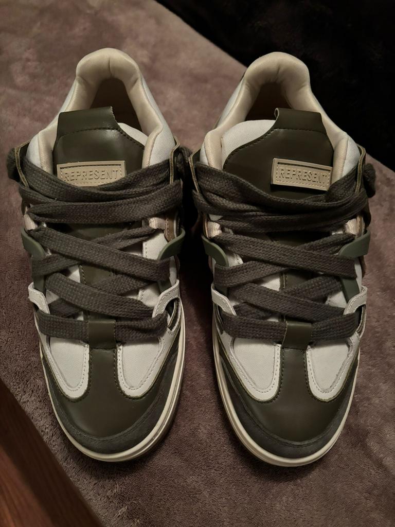 Nieuwe sneakers van Represent in maat 43, Kleding | Heren, Schoenen, Wit, Nieuw, Ophalen of Verzenden, Sneakers of Gympen