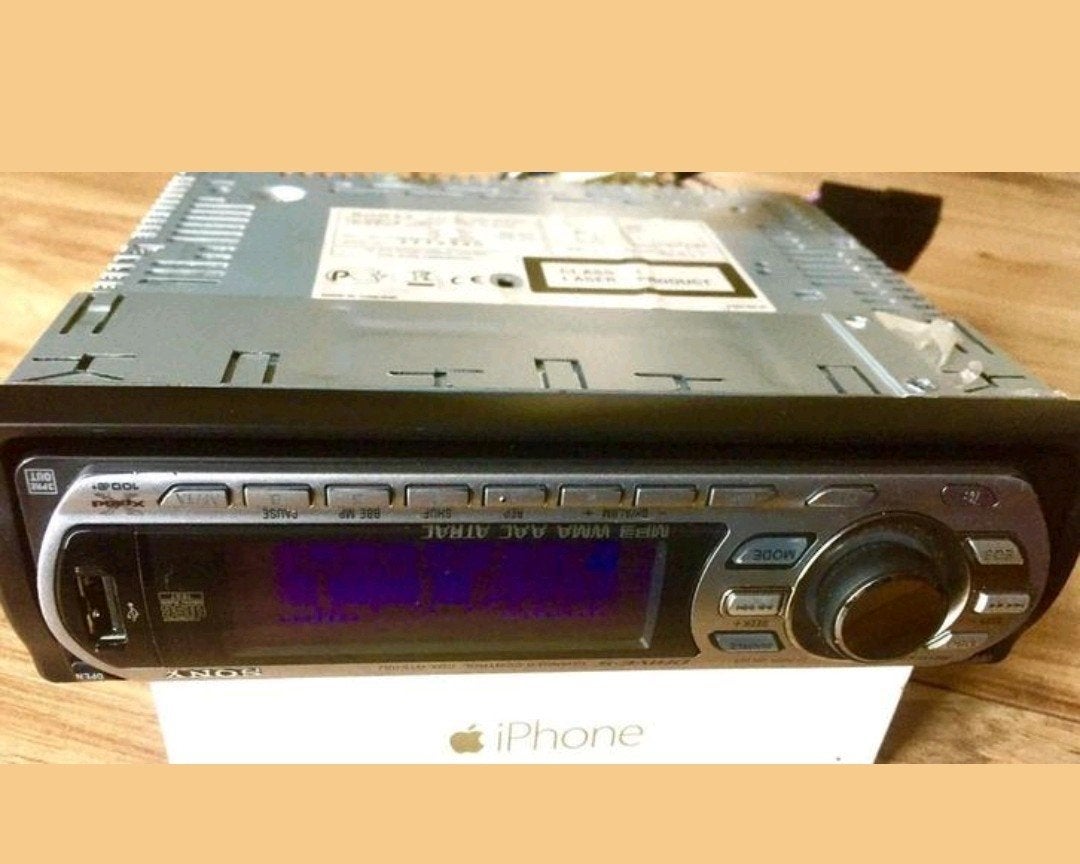 SONY auto radio Cd  - USB player 4x50 Watt, Ophalen, Zo goed als nieuw