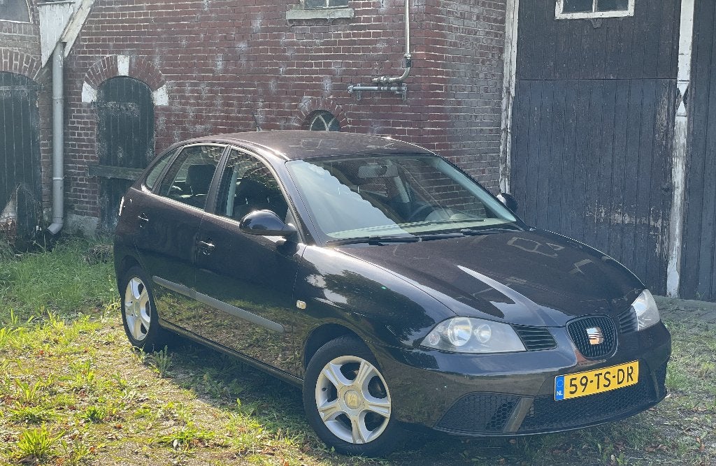 Seat Ibiza 1.4 16V 63KW 5DRS 2007 Zwart - 163559 kilometer, Auto's, Voorwielaandrijving, 40 €/maand, Airbags, Origineel Nederlands