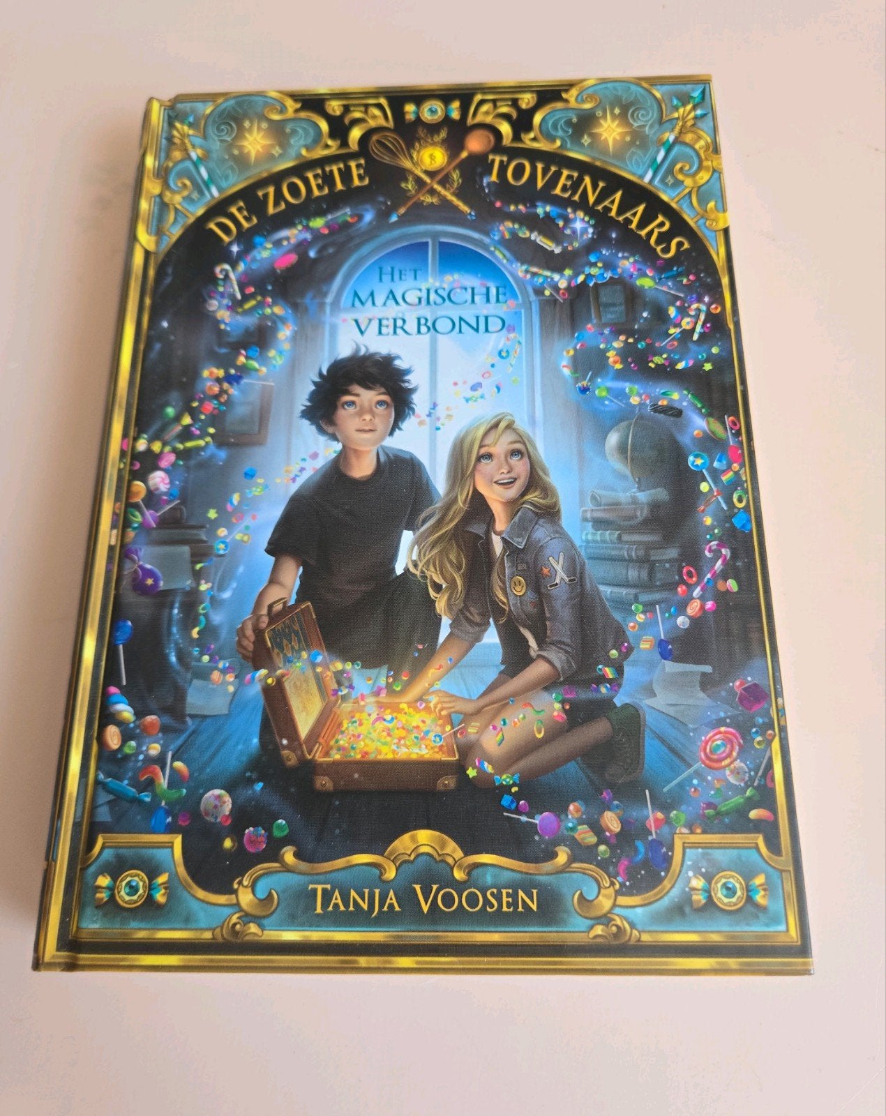 De Zoete Tovenaars: Het Magische Verbond - Tanja Voosen, Boeken, Ophalen of Verzenden, Zo goed als nieuw, Tanja Voosen, Fictie