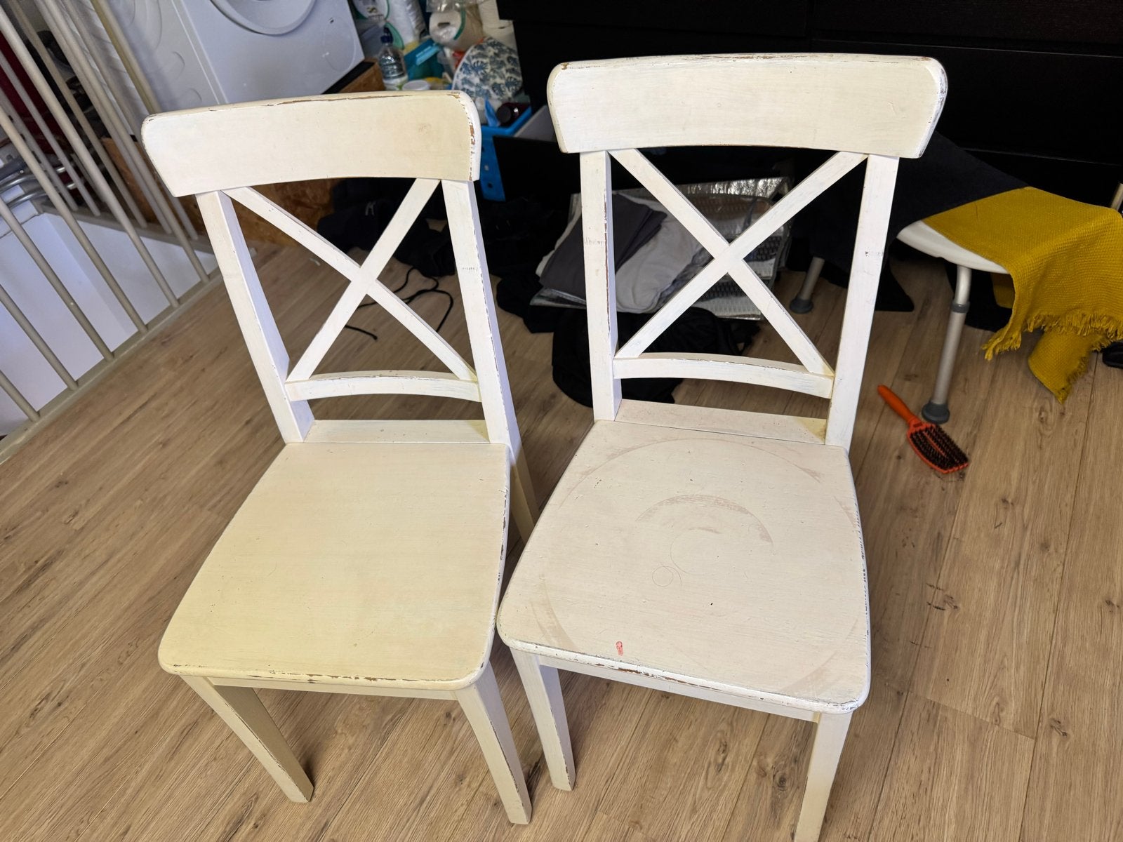 Twee witte IKEA stoelen, Huis en Inrichting, Ophalen, Gebruikt, Twee, Wit