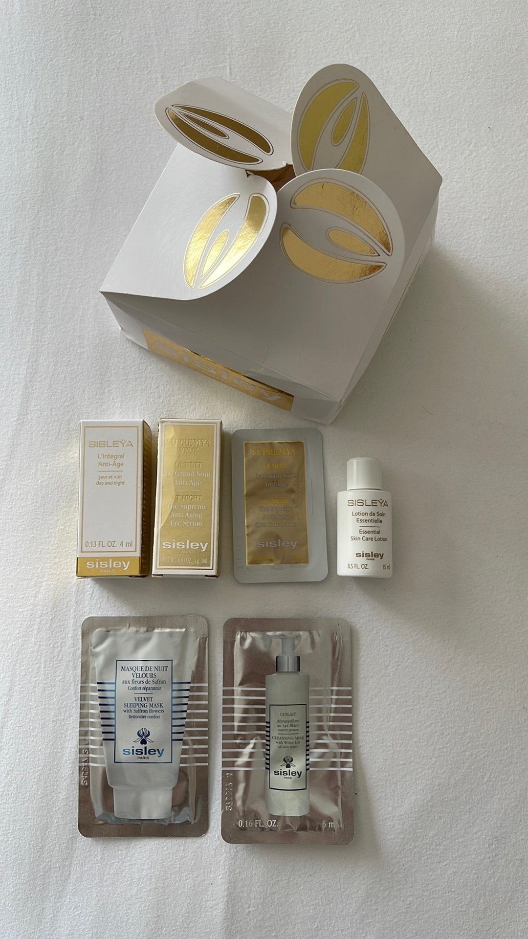Doosje met 6 sisley producten, Verzenden, Nieuw, Gehele gezicht, Verzorging