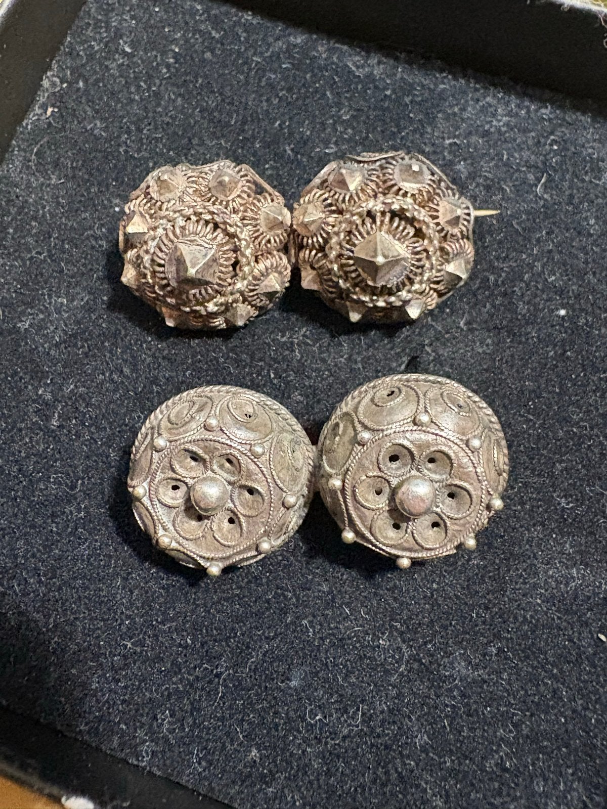 2 Mooie Zilveren Broches - Uniek Design, Ophalen of Verzenden, Gebruikt, Minder dan 4 cm, Zilver