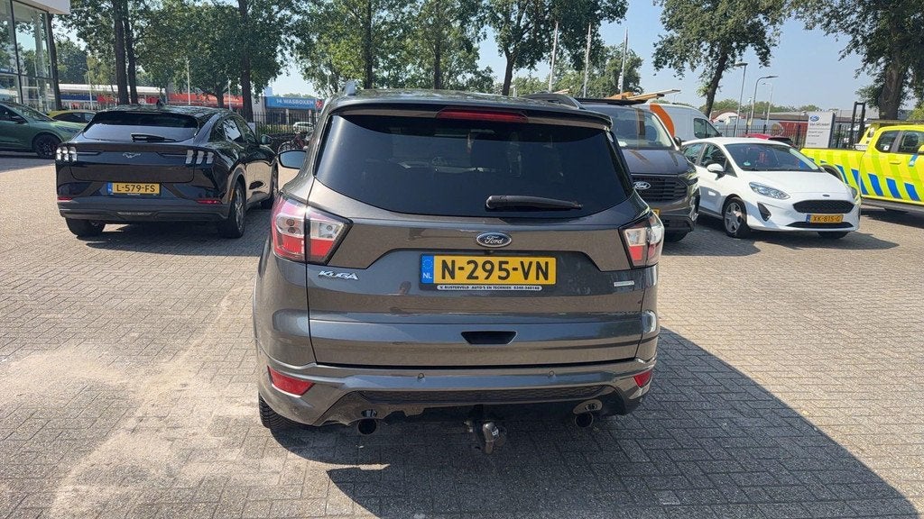 Ford Kuga 1.5 EcoBoost Vignale Panoramadak | Cruise Control, Auto's, Ford, Automaat, 12 maanden, Euro 6, 4 cilinders