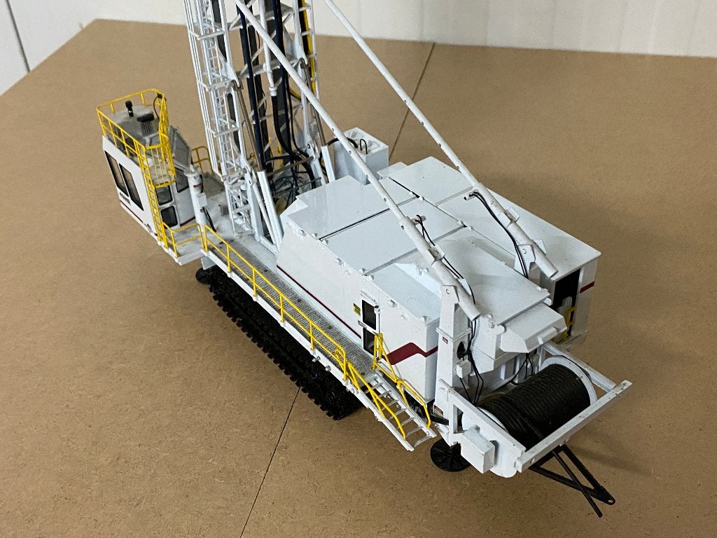 THW - BUCYRUS 49HR BLAST HOLE DRILL KRAAN 1:50, Ophalen, NZG, 8124AD Wesepe, Info@dinkytoysinkoop.nl