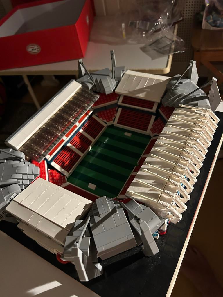 PSV Stadion Bricks - Volledig gemonteerd, Ophalen, Zo goed als nieuw, Overige merken