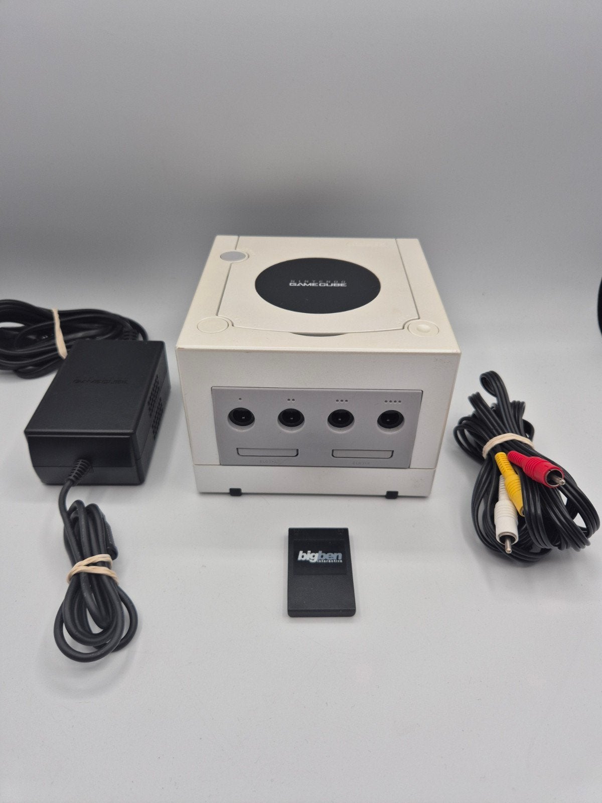 Nintendo GameCube Console - Pearl White (DOL-001), Spelcomputers en Games, Nintendo, Gebruikt, Nintendo of Europe GmbH, Herriotstrasse 4, 60528 Frankfurt am Main, Germany