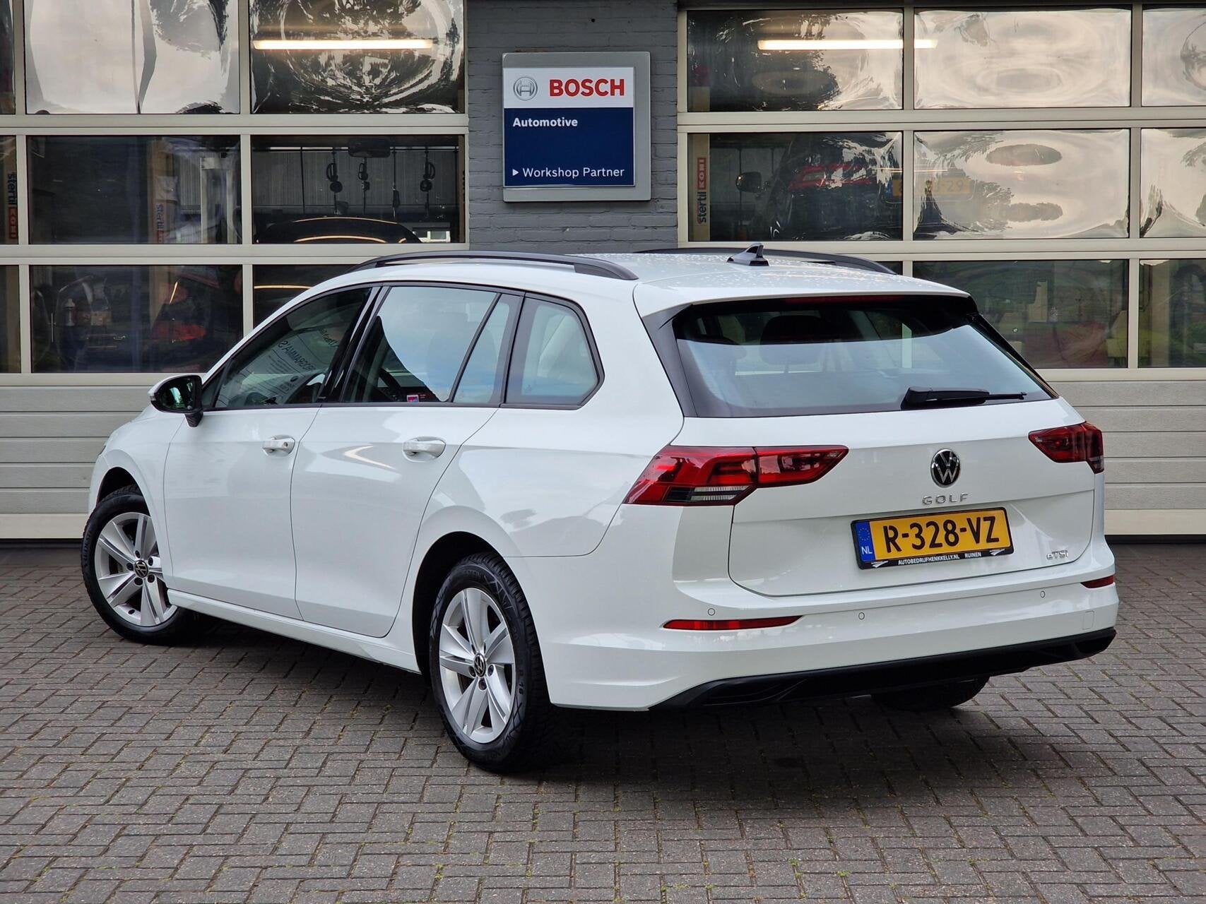 Volkswagen Golf Variant 1.0 eTSI Life|Digi-dash|110PK|DSG|Au, Auto's, Gebruikt, Met garantie (alle), Wit, 19 km/l