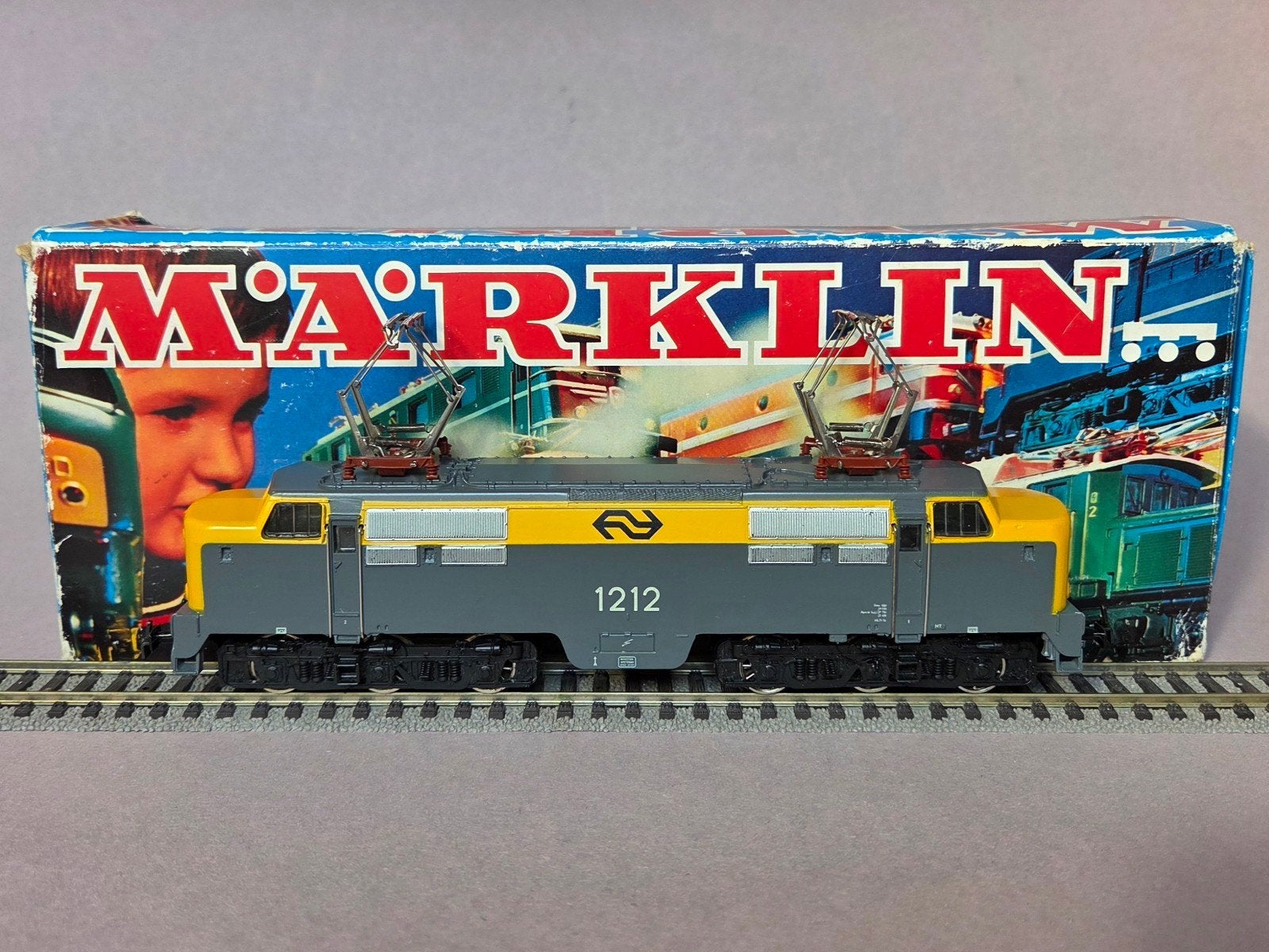 Märklin 3055.3 NS 1212 Gele neus. Met OVP !Gezocht model!, Hobby en Vrije tijd, Ophalen, Wisselstroom, Gebruikt, Locomotief