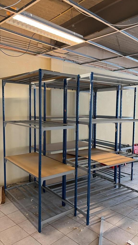 Stevige metalen stellingen - ideaal voor opslag, Zakelijke goederen, Ophalen of Verzenden
