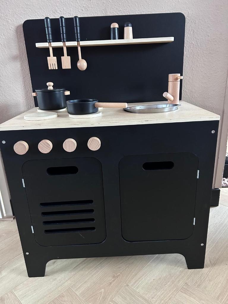 Speelkeuken Petite Amélie, Ophalen, Zo goed als nieuw, Hout, Speelkeuken
